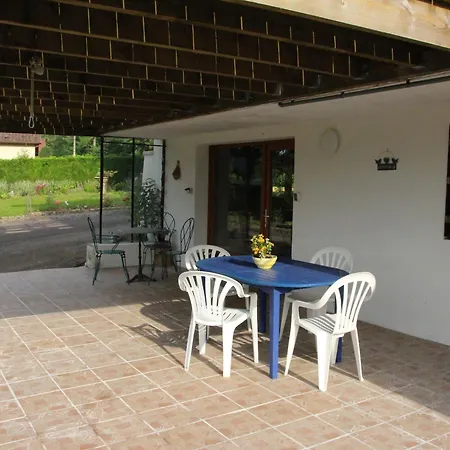 Paisible En Foret Avec Terrasse, 4 Personnes - Fr-1-589-322 * La Bourgonce