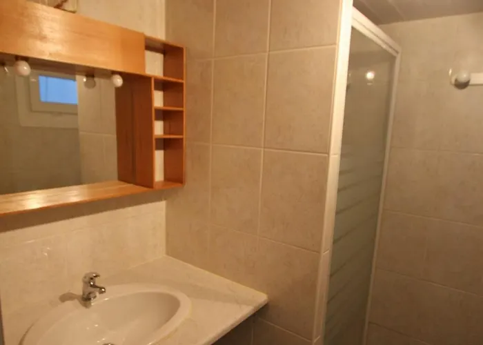 度假居 Paisible En Foret Avec Terrasse, 4 Personnes - Fr-1-589-322